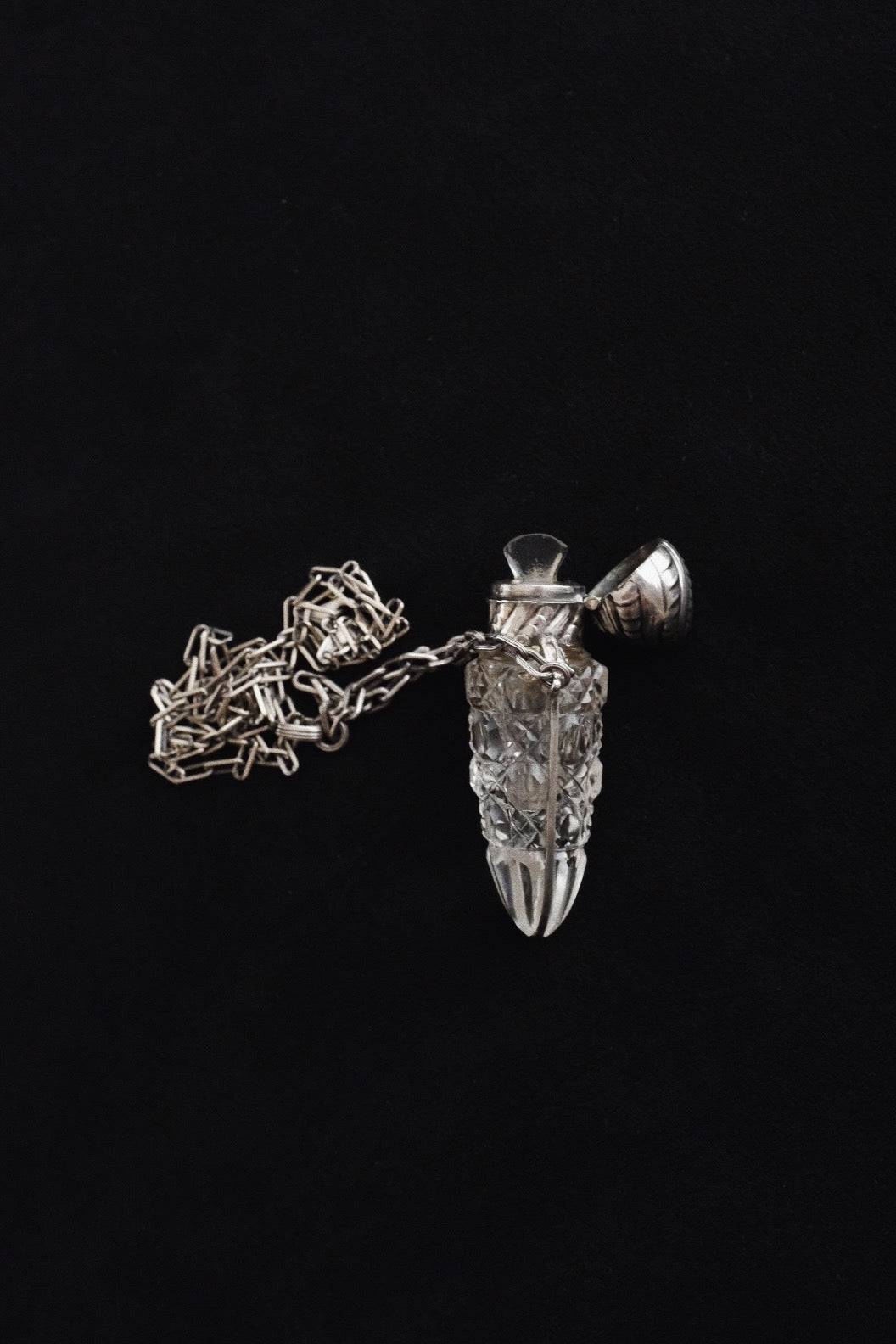 Chatelaine Scent Pendent