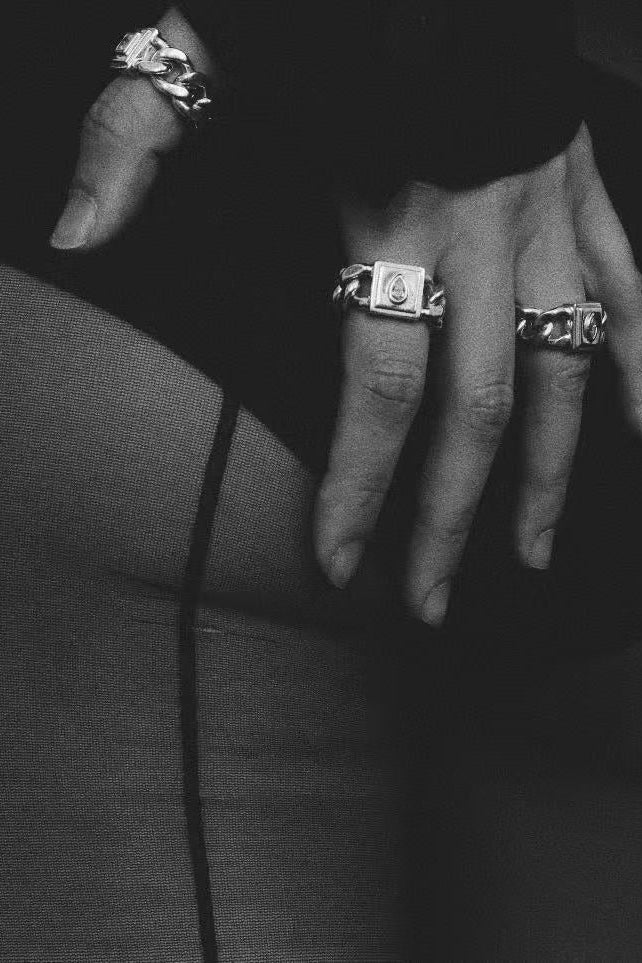 Curb Chain Ring 01