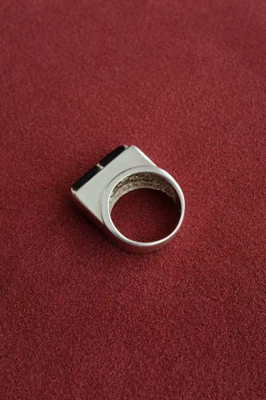 Modernist Silver Ring w. Onyx c.1970s