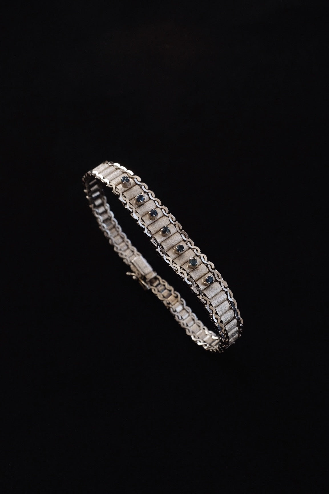 Art Deco Bracelet w. Tanzanite