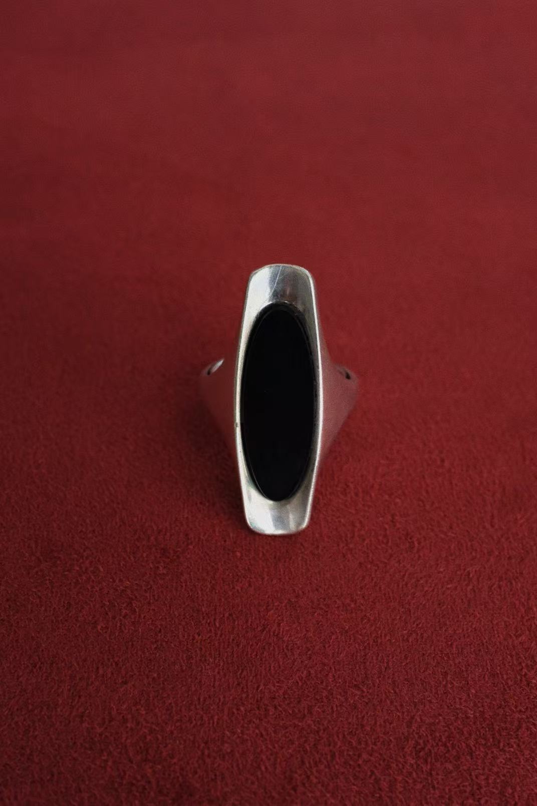 Modernist Silver Ring w.Onyx