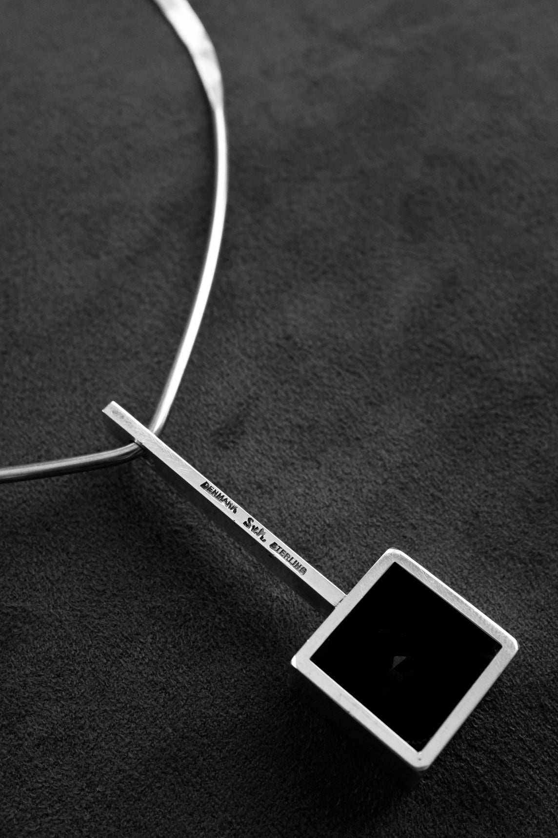 Modernist Neck-ring w.Smoky Quartz