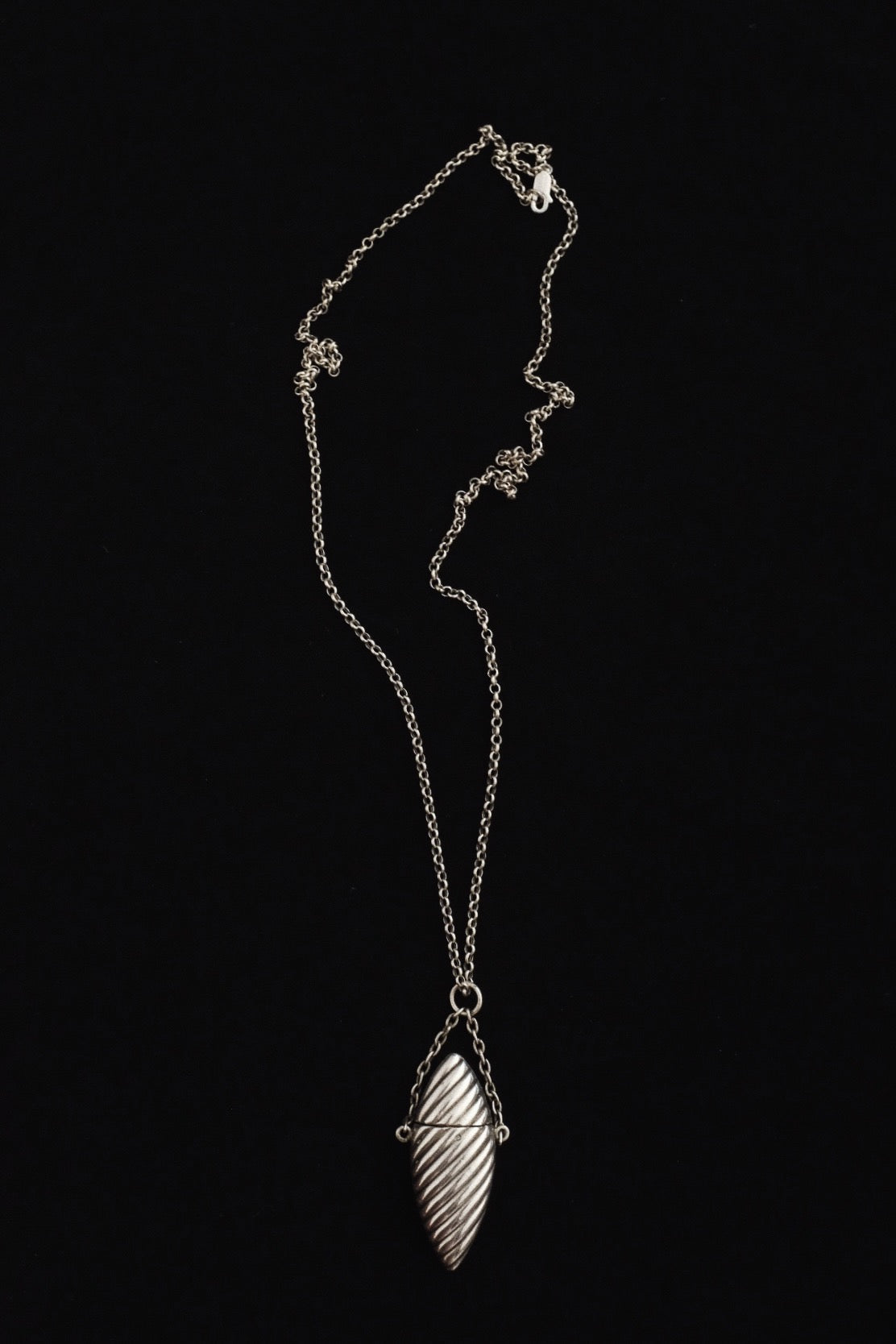 Chatelain Scent Pendant