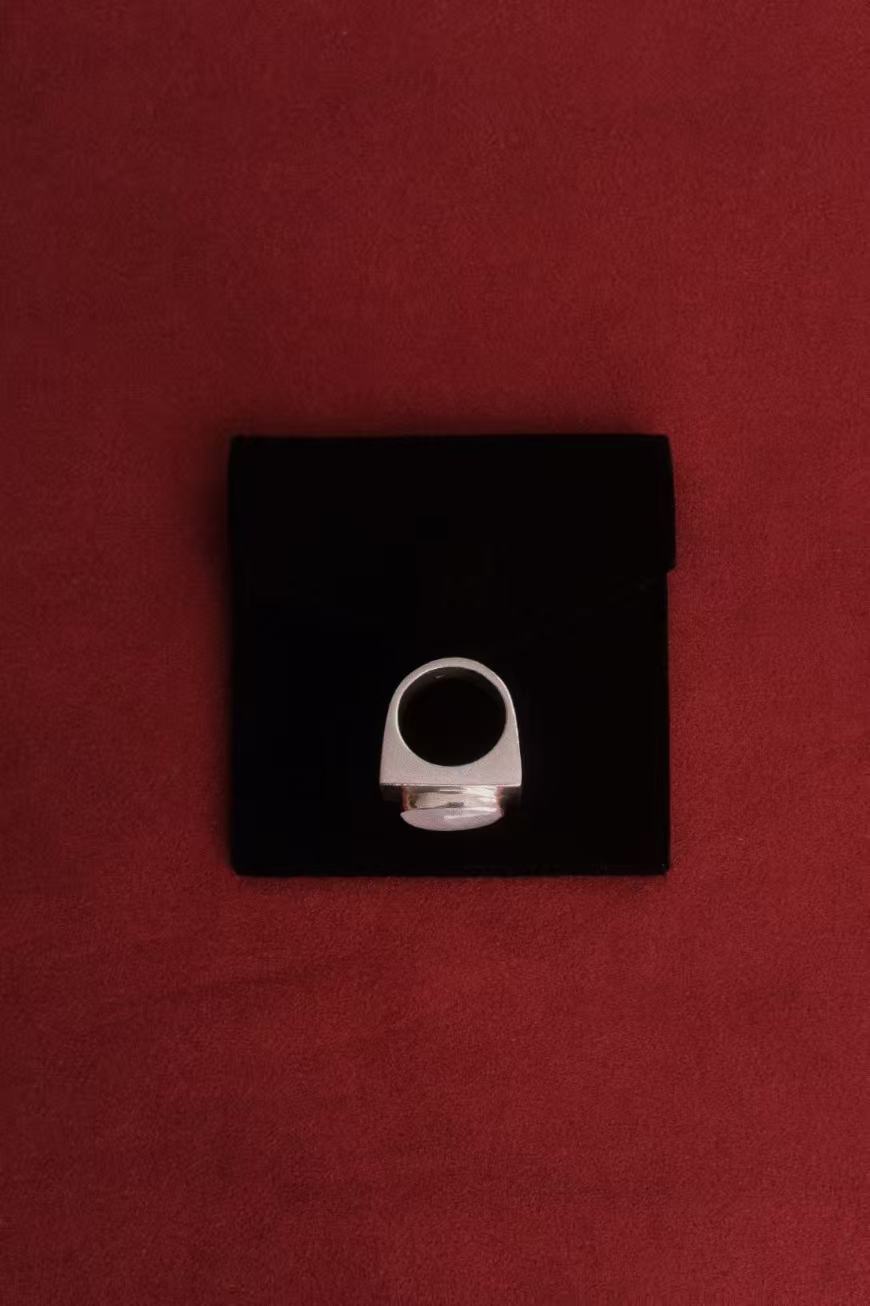 Signet Ring w.Moonstone