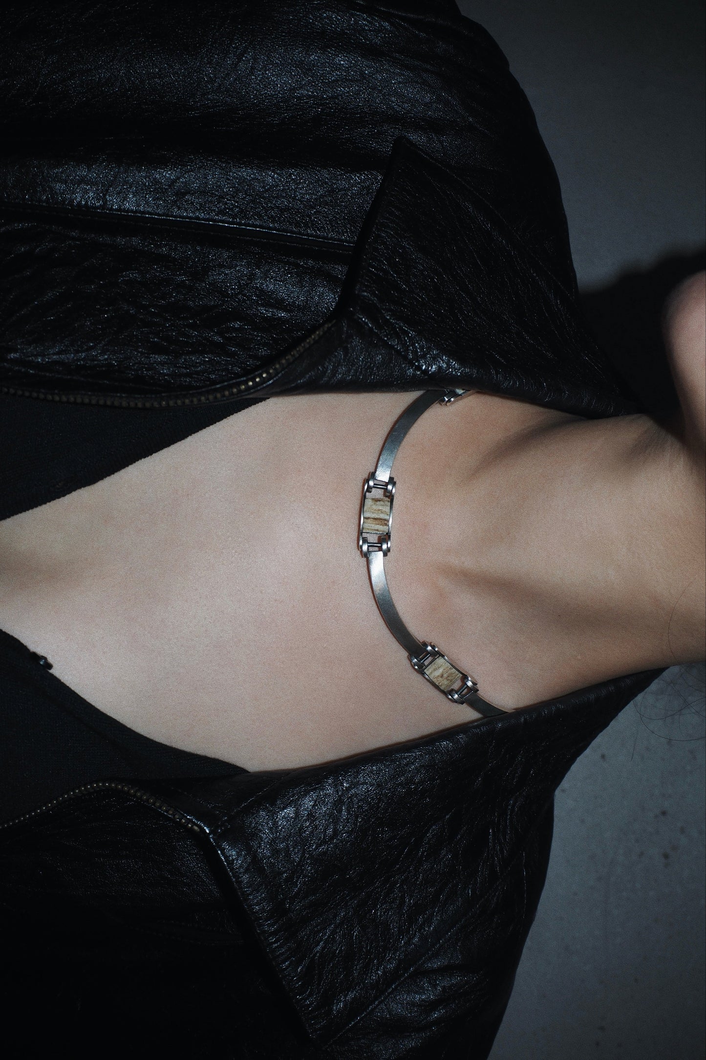Horn Collar