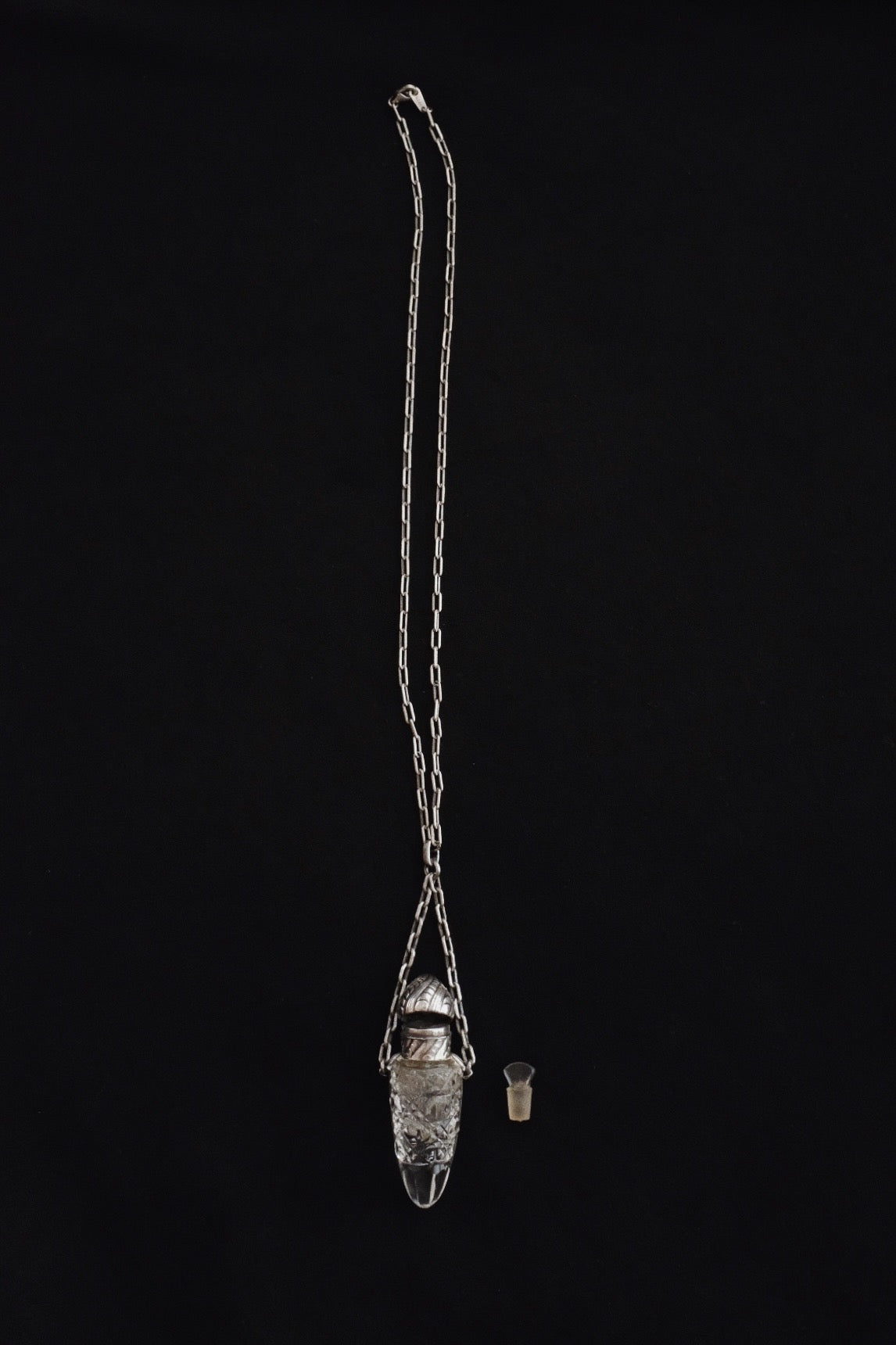 Chatelaine Scent Pendent