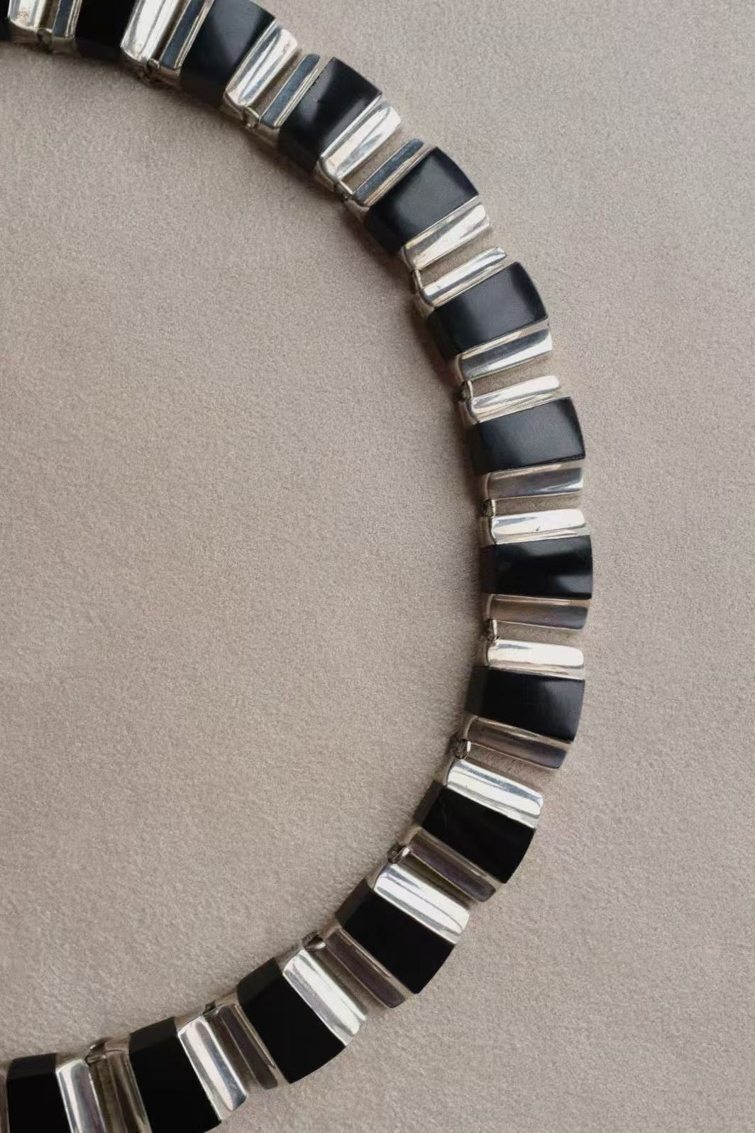 Onyx Collar