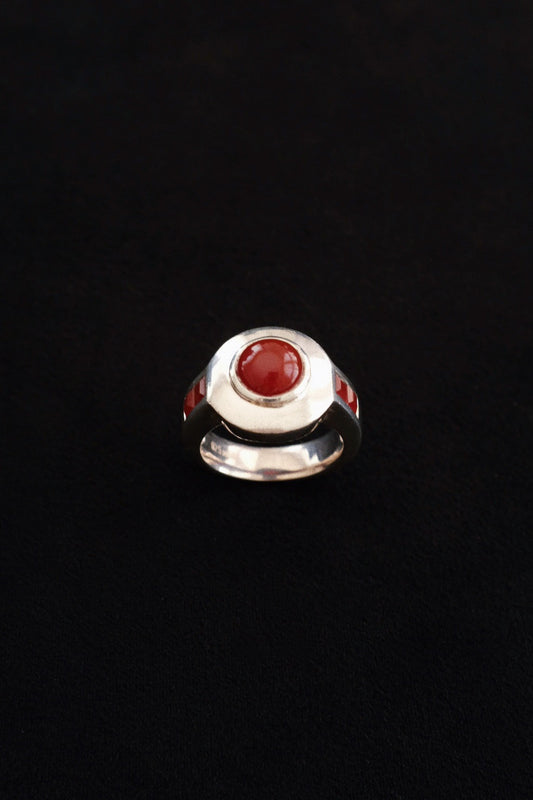 Art Deco Ring w. Carnelian