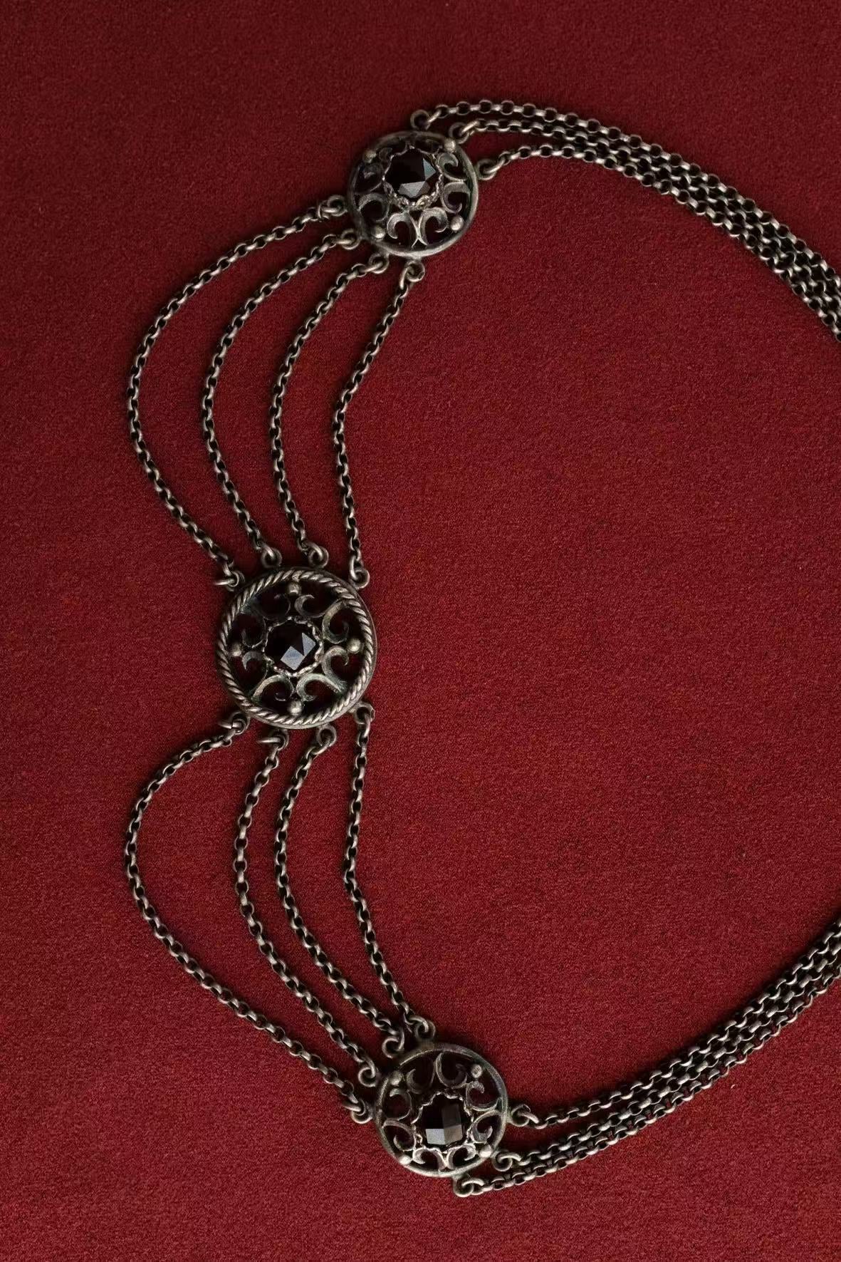 Art Nouveau Collar