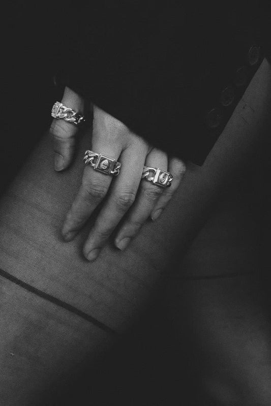 Curb Chain Ring 01