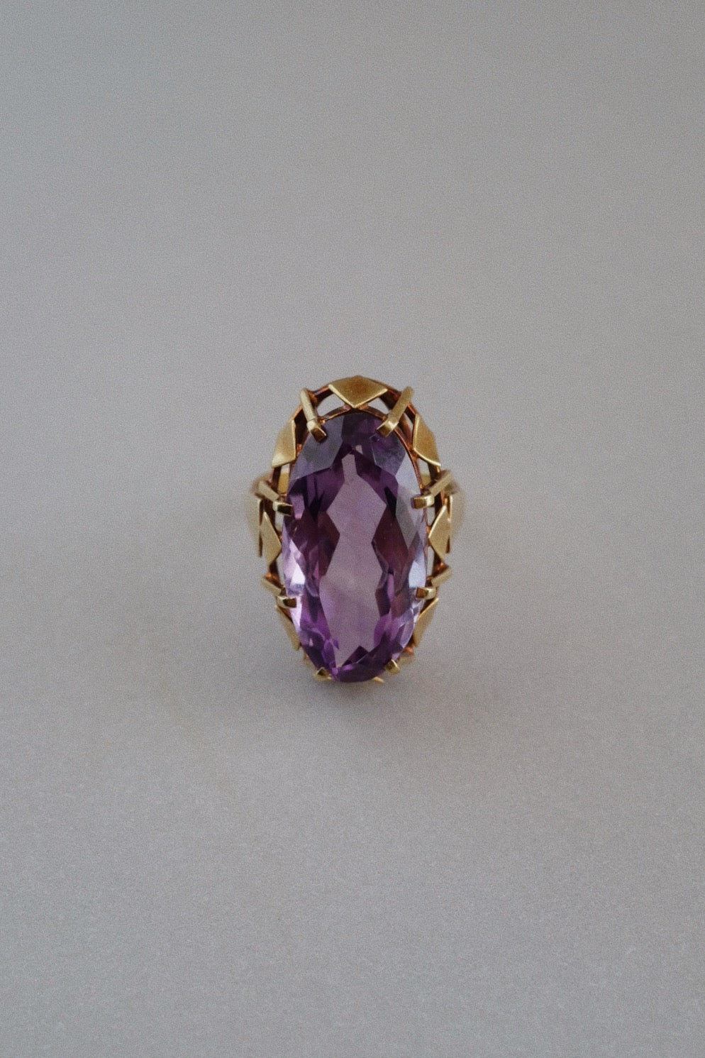 Art Deco Cocktail Ring w. Amethyst