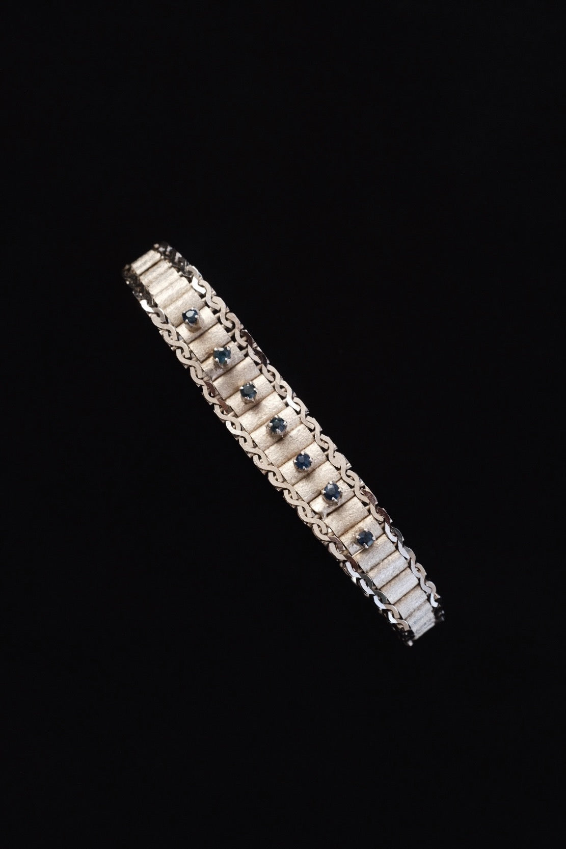 Art Deco Bracelet w. Tanzanite