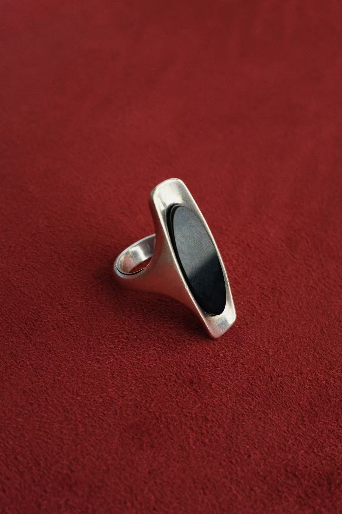 Modernist Silver Ring w.Onyx